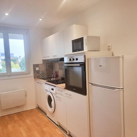Exigehome - Appartement En Plein Centre-Ville Montigny-le-Bretonneux Luaran gambar